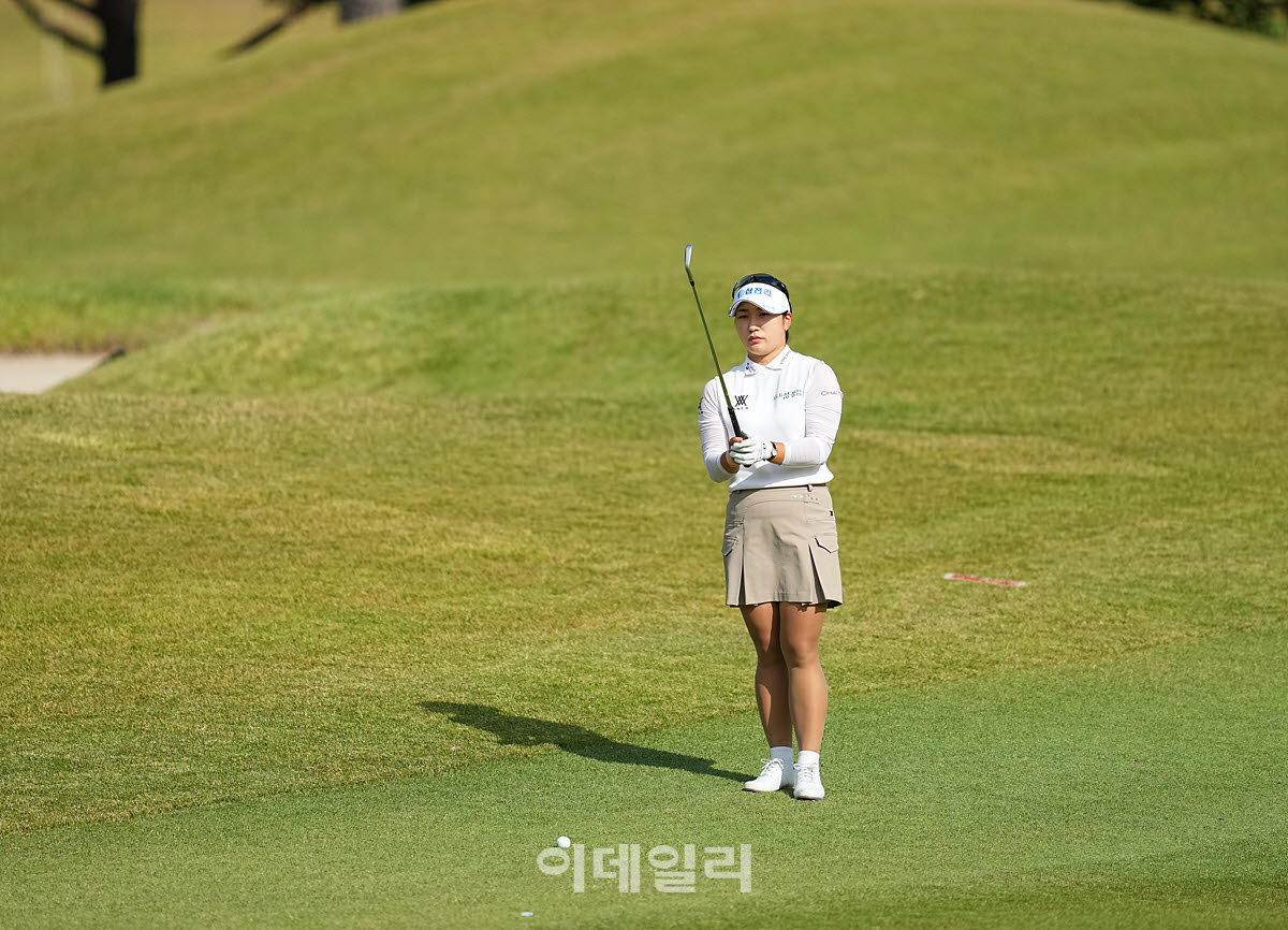 [포토]최가빈,핀을 보고 선다