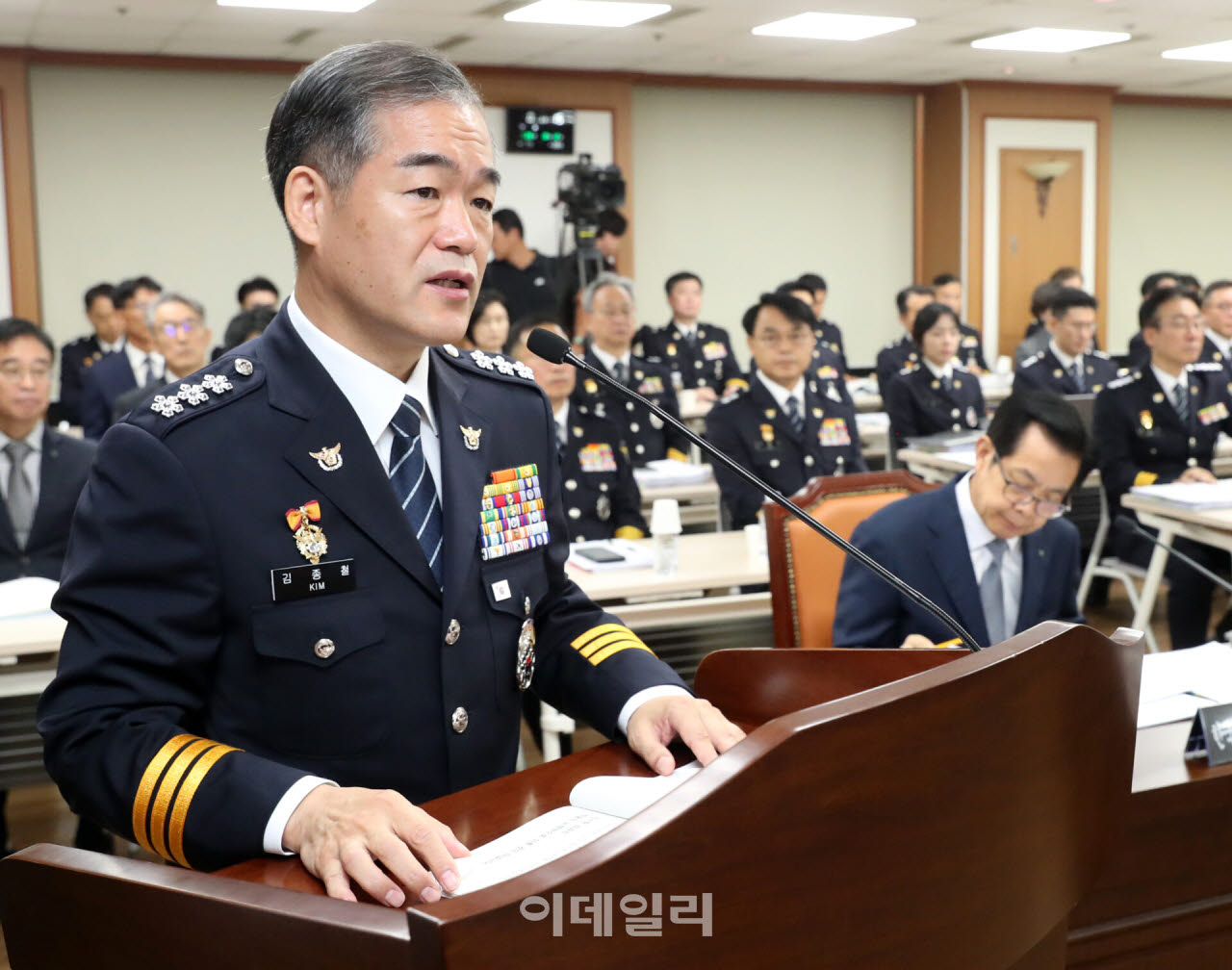 [포토] 국정감사 인사말하는 경찰청장