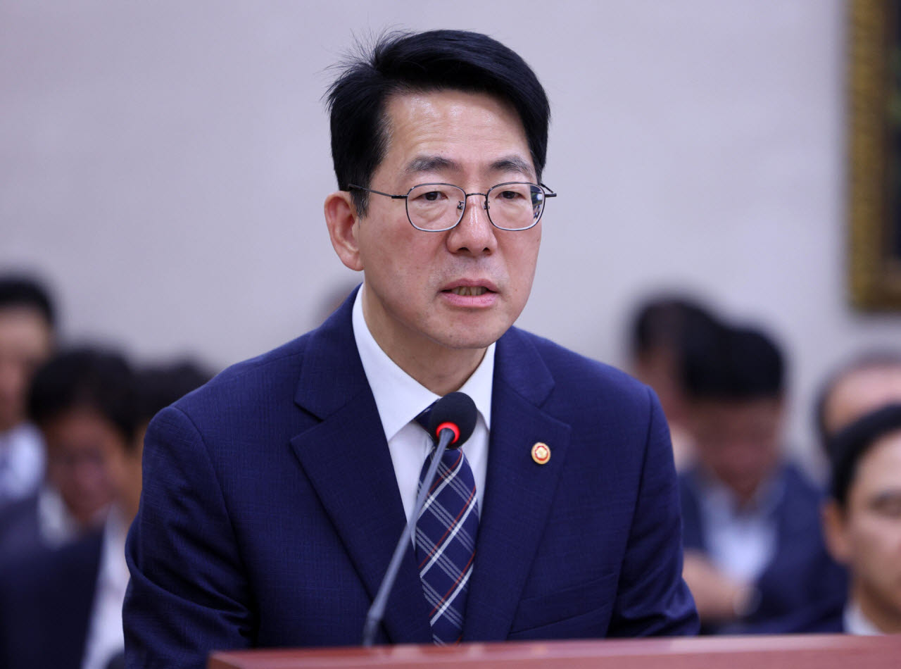 황종우 해수장관 "북극항로, 쇄빙선 없이 석 달 가능"