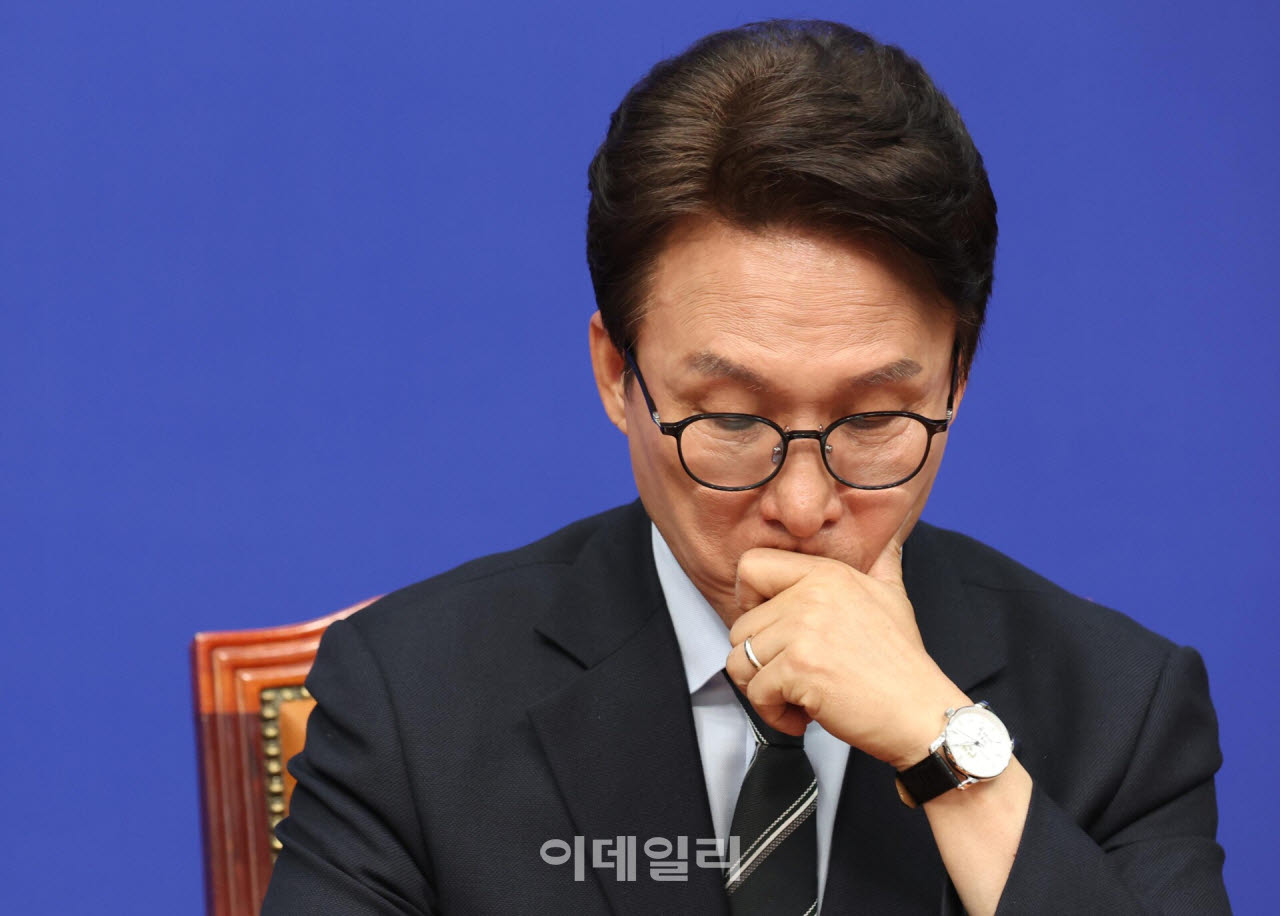 민주당, '신천지 당원 가입' 조사 마무리…후속대응 논의