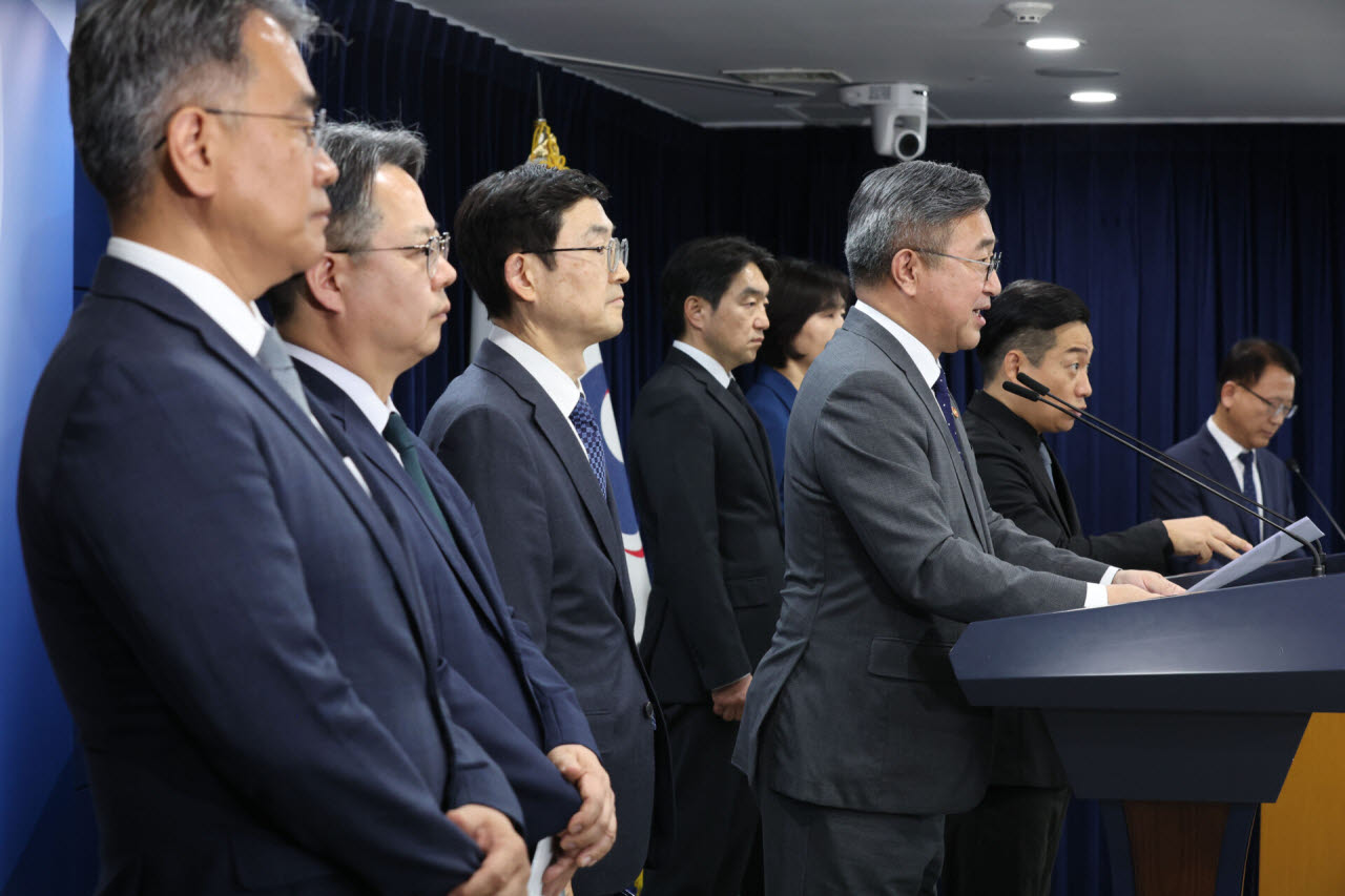 [포토]2차 중앙행정기관 이전 세부계획 발표하는 윤호중 장관