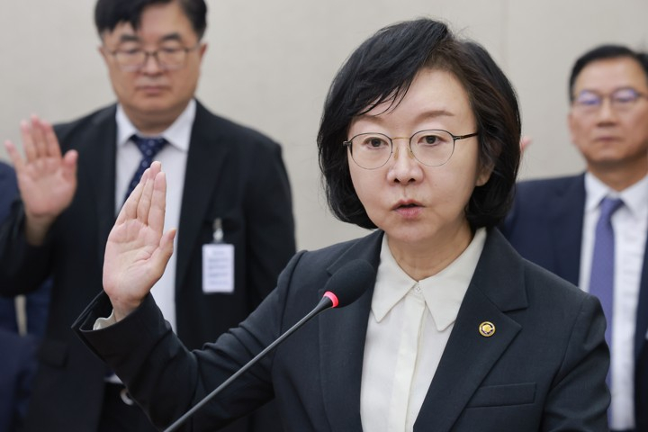 식약처장 “비만약 투약 후 시력 손상 의심 국내 1건”