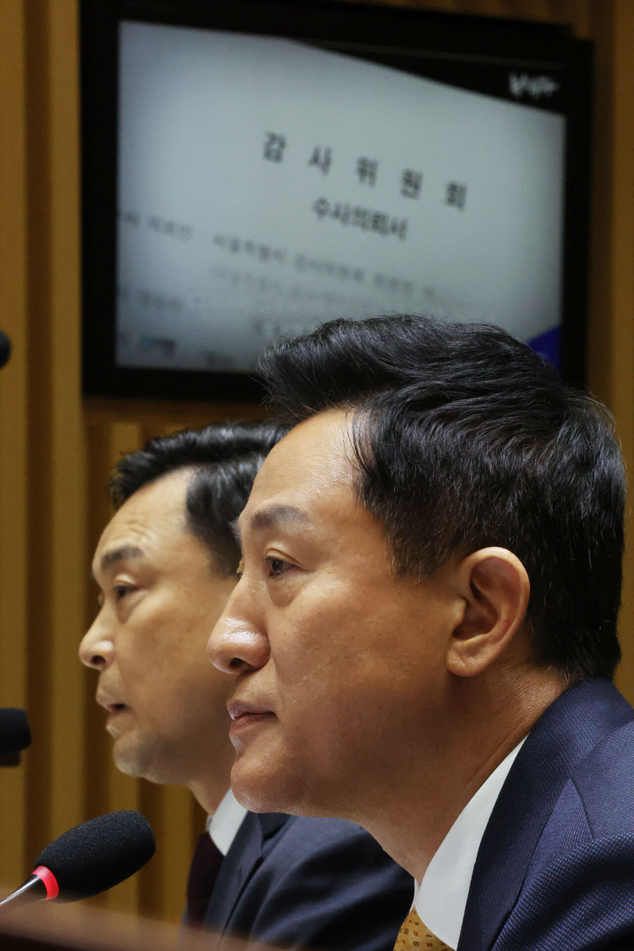[포토]한강버스 의혹에 대해 답변하는 오세훈 시장