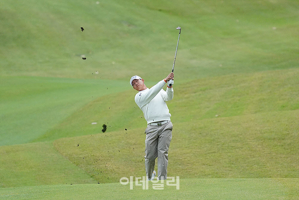 [포토] 김범수, 정교한 샷으로 버디 찬스