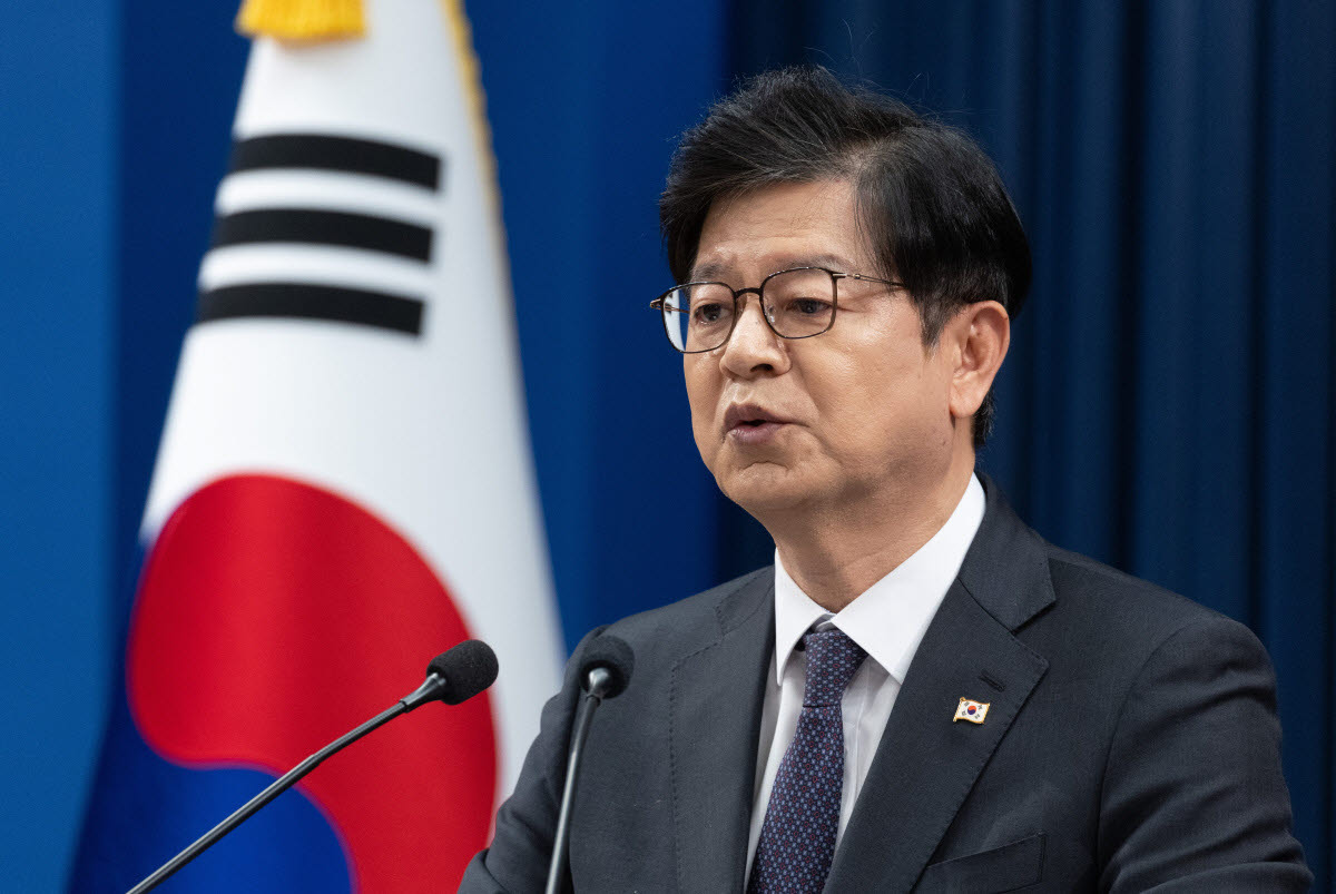靑 “한미 전작권, 전환 원칙적 합의…목표 맞춰 계속 협의”