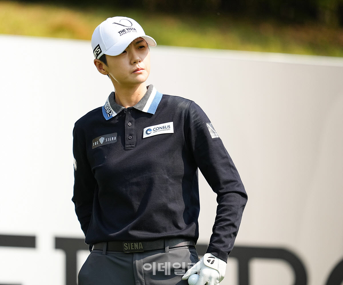 [포토]박성현,공략 지점 확인한다