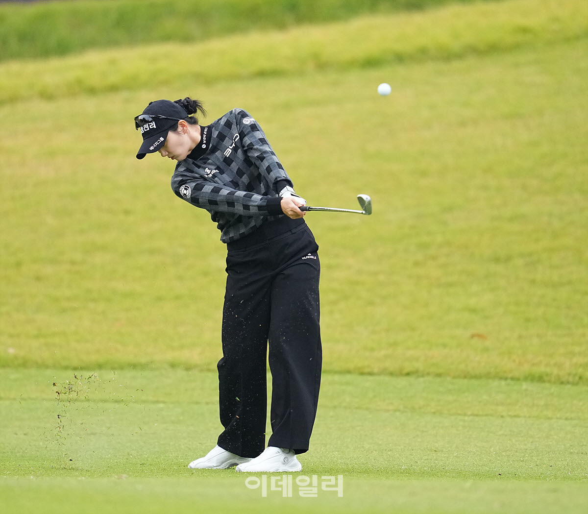 [포토]이세희,부드럽게 공략