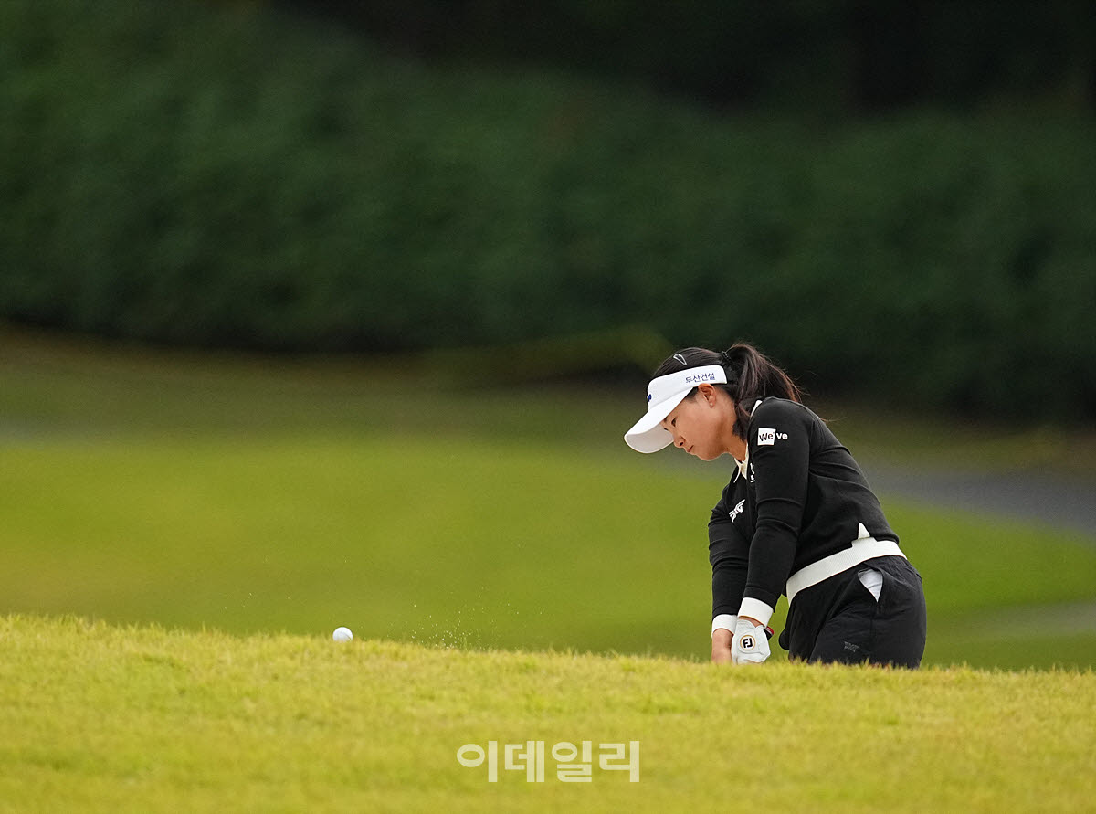 [포토]임희정,강한 페어웨이 벙커샷