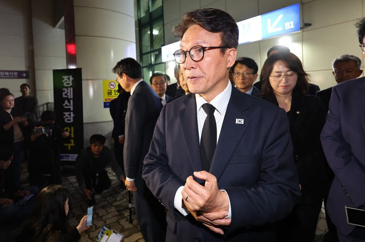김민석 "秋에 사과하라고 요청…국민 마음 풀릴 때까지 노력"