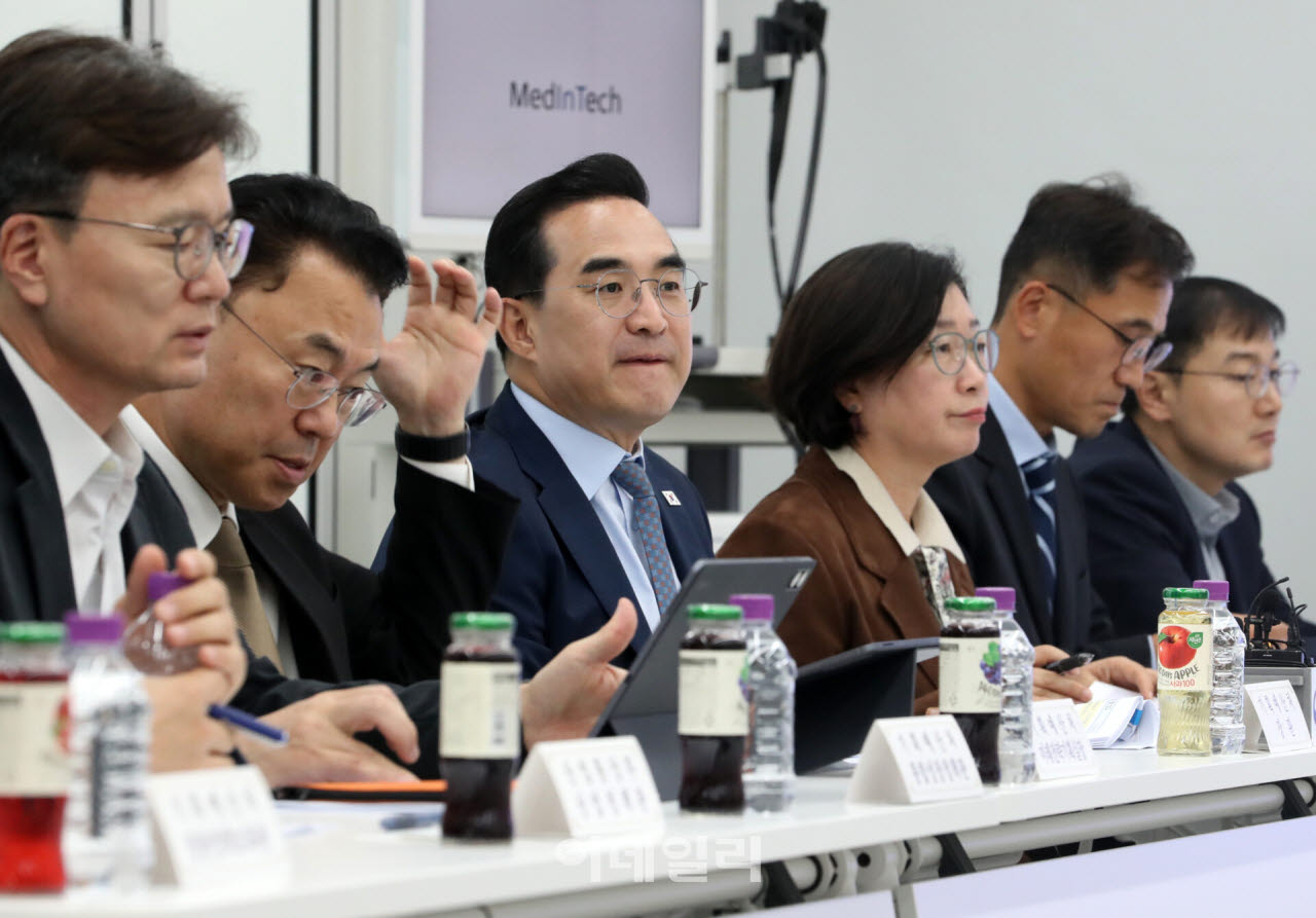 [포토] 기획예산처, '민간 일자리 확대 현장 간담회'