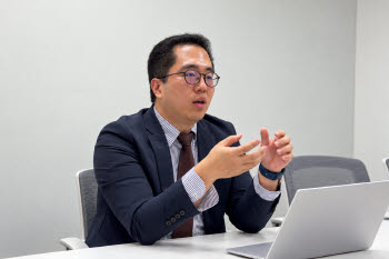 ‘우유 검사 강자’ 셀트릭스, 동물진단·수출로 성장판 넓힌다[상장人터뷰]