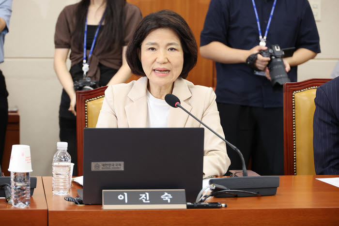 이진숙, 22일 국감 참석 가능…헌재 "전면 제척 과도"