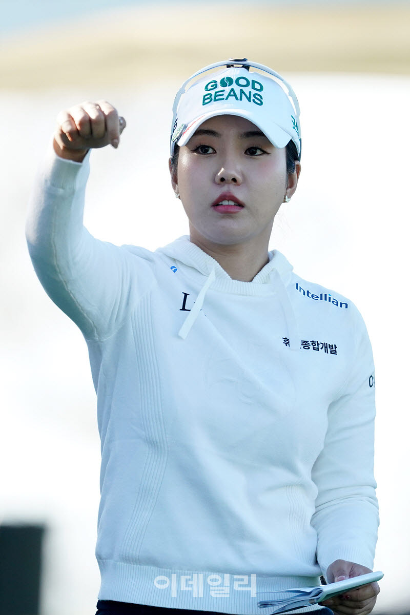 [포토]장은수,바람이 강하네요