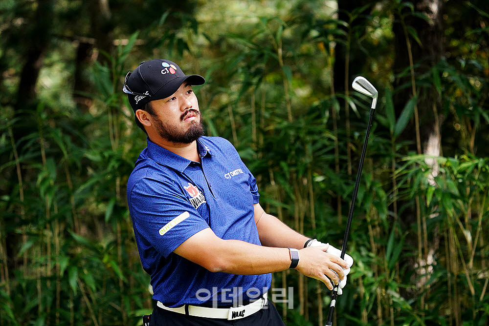 [포토] 정찬민, 타구 방향을 살핀다