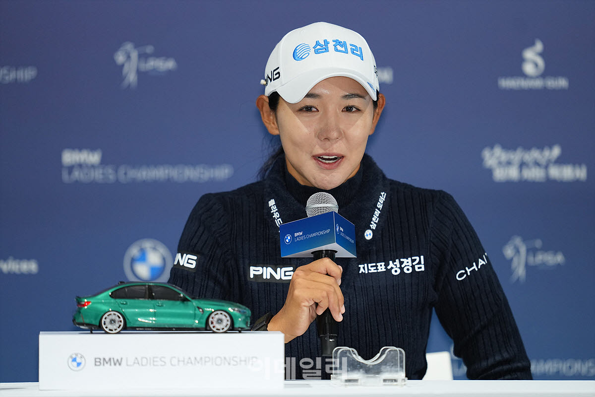 [포토]공식 인터뷰하는 박보겸