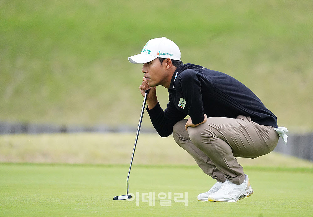 [포토] 문도엽, 매서운 눈으로 라인을 읽는다