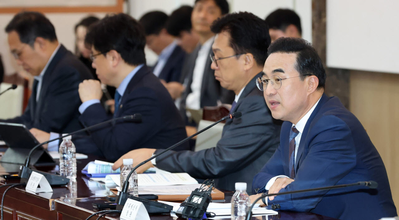 [포토]제3차 재정운용전략협의회 주재하는 박홍근 기획예산처 장관