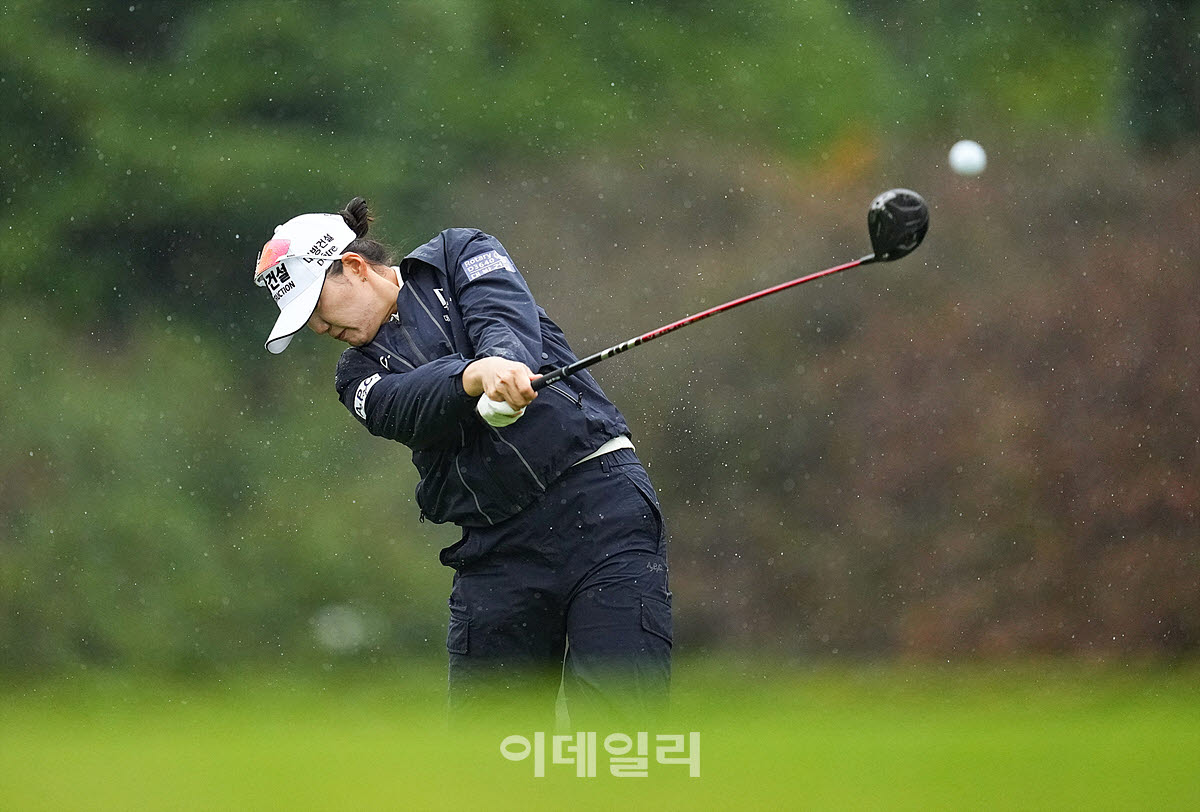[포토]김민선,빗속의 임팩트