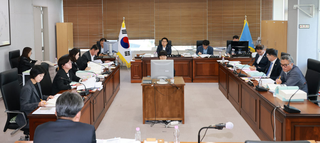 포항시의회 “사업 효과 원점 재검토”…재정·산업·환경 현안 점검