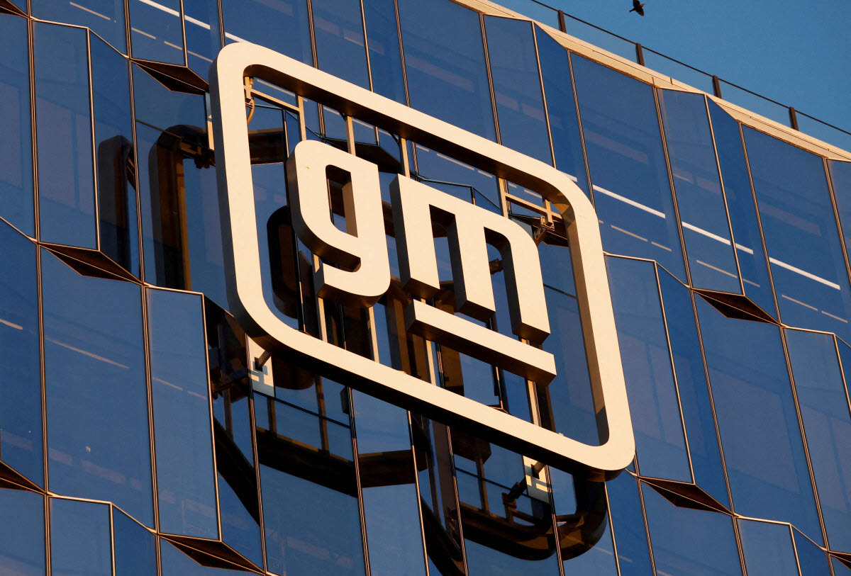 GM, 전기차 올인→하이브리드 선회…나스닥 이전도 추진