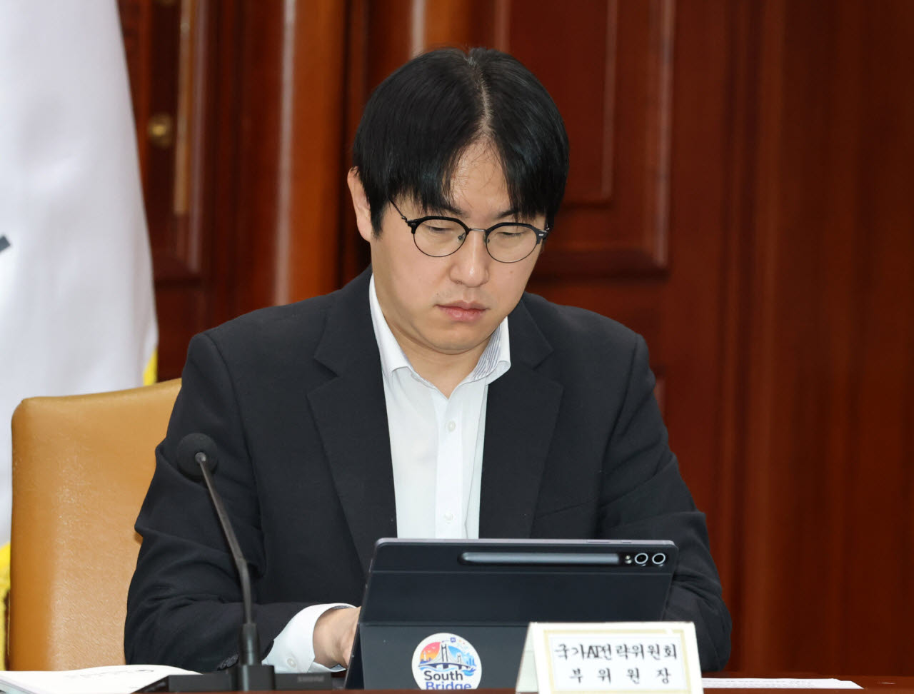 [포토]경제관계장관회의-과학기술관계장관회의 연석회의 참석한 하정우