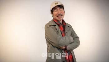 "일본·중국·베트남 넘나드는 블록버스터 연극 보러오세요"