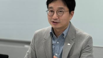 “AI 이용한 투자가 더 큰 수익 볼 것”…미래에셋證, AI 디톡스