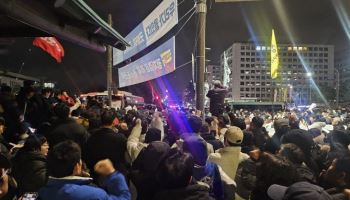 “계엄 해제는 국회와 시민의 합작품” 외신들, 韓 시민의식 주목