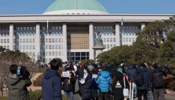 野 비상계엄 내란행위 단정에…與, 행안위 현안질의 퇴장