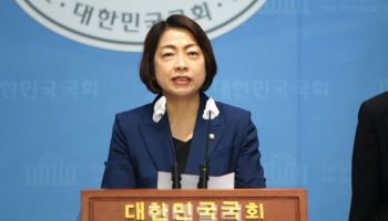 민주 “崔대행, 헌법재판관 임명·특검법 공포 서둘러야”