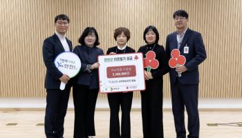 '지방행정의 꽃' 사무관 승진 연천군 공직자들 축하금 기부