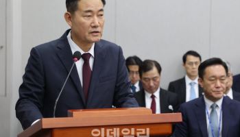 검찰, '비상계엄' 관련 신원식 안보실장 참고인 소환