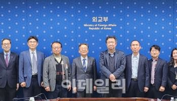 외교부·전문가들…"올해 北중대도발·북미대화 가능성"