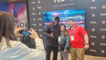 "中 기업 아니었어?"…NFL·브라질 레전드 등장 화제[CES2025]