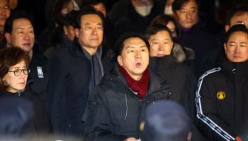 관저 집결한 與 "공수처·국수본, 尹 체포 즉각 중단하라"(상보)