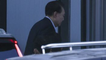 백악관, 尹체포에 “헌법 준수하는 韓정부·시민 높이 평가”