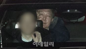 尹 체포적부심, '김용현 접견 허용' 기각 판사에 배당