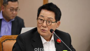 박지원 “반도체법 주 52시간 고쳐야…발상 전환이 딥시크 탄생”