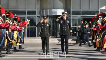 합참의장, 태국 총사령관 접견…군사협력 강화 방안 논의