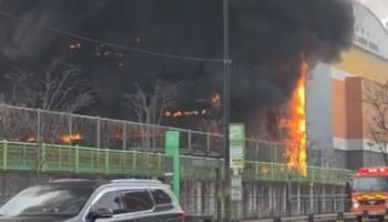 서울 성동구 무학여고에서 화재…소방 당국 진압 중