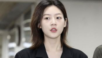 "김새론, 벼랑 끝 내몰려…'오징어게임' 같다" 정신과 교수 일침