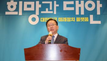 “월권이다”…李 ‘중도보수’ 발언에 각 세운 김부겸