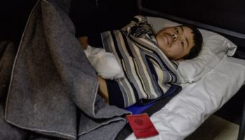 與 “이재명, ‘우크라 파병 북한 포로’ 비극 입장 밝혀야”
