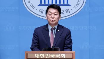 안철수 "한국도 안보 위험…핵잠수함 확보해야"