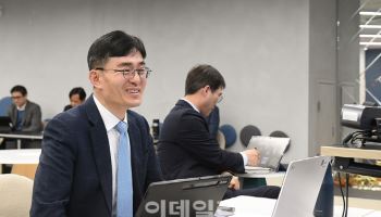 취임식 생략한 김현곤 신임 경과원장, 첫 행보는