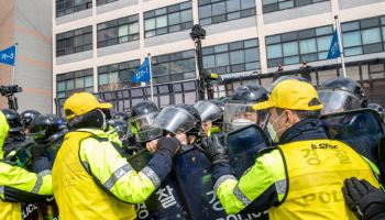 "차벽 뚫는 시위대 막아라"…경찰, 선고일 대비 연합훈련