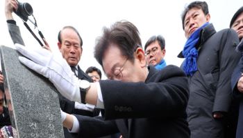 “오월 정신으로 빛의 혁명 완수”…광주 찾은 이재명
