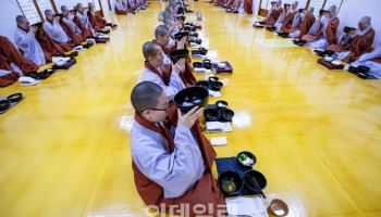 불교 정신 담아 만드는 '사찰음식', 국가무형유산 된다