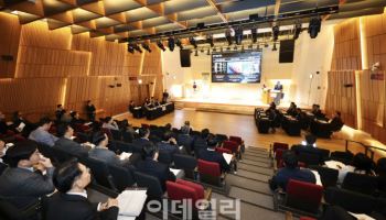 최삼영 동국제강 사장 "올해 내실 강화..저가 수입 철강재 대응"