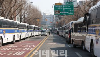 탄핵심판 장기화에 현장은 '일촉즉발'…피로 누적되는 경찰